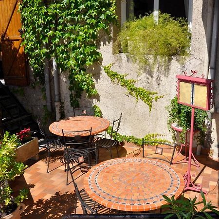 Les Deux Acacias Hotel Villepinte  Exterior foto